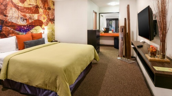 The Tangerine - a Burbank Hotel image 8